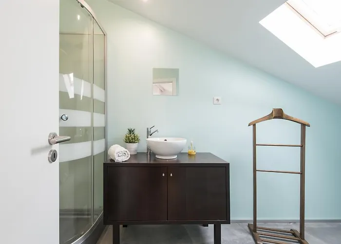 Appartamento Charming Tram 28 *