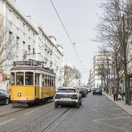 Charming Tram 28 Апартаменты Лиссабон