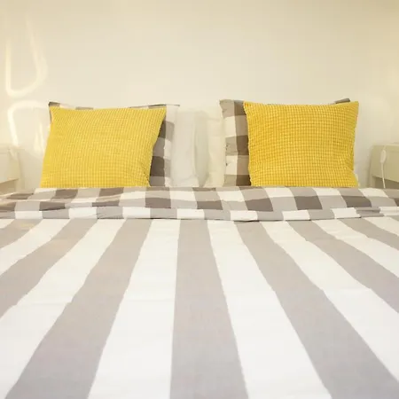 Appartement Charming Tram 28 *